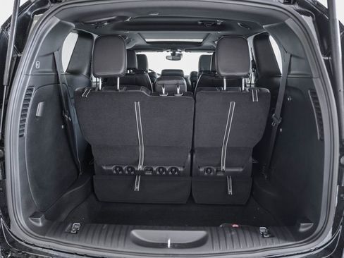 New 2026 Chrysler Pacifica Select image 8