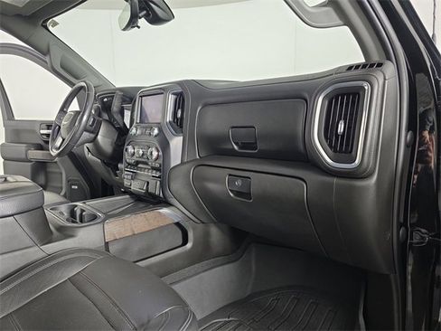 Used 2021 GMC Sierra 3500 Denali w/ Denali Ultimate Package image 24