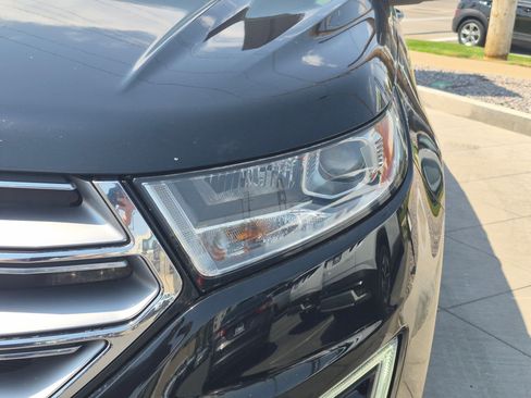 Used 2016 Ford Edge Titanium w/ Equipment Group 301A AWD/4WD image 11