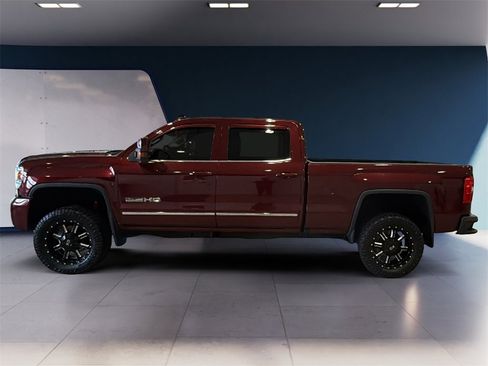 Used 2016 GMC Sierra 2500 SLT w/ Duramax Plus Package image 4
