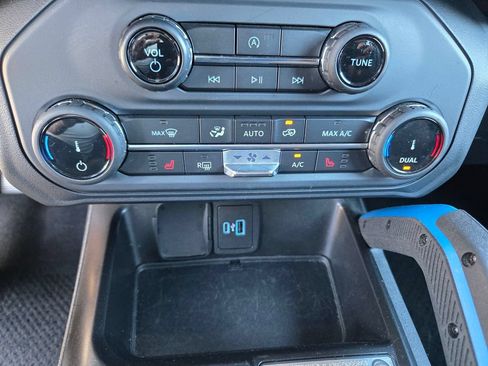 Used 2022 Ford Bronco Outer Banks w/ Sasquatch Package AWD/4WD image 20