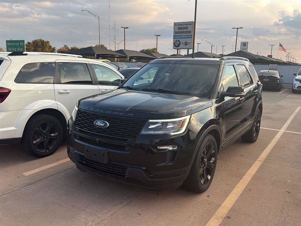 Used 2019 Ford Explorer Sport w/ Equipment Group 401A AWD/4WD image 2