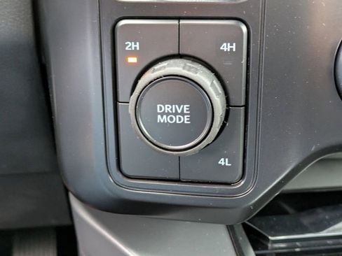 New 2025 Ford F250 Lariat image 24