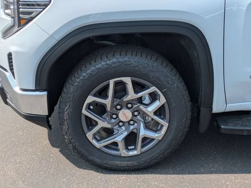 New 2026 GMC Sierra 1500 SLT w/ SLT Premium Plus Package AWD/4WD image 10