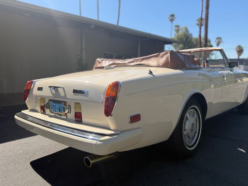 Used 1990 Bentley Continental RWD image 16