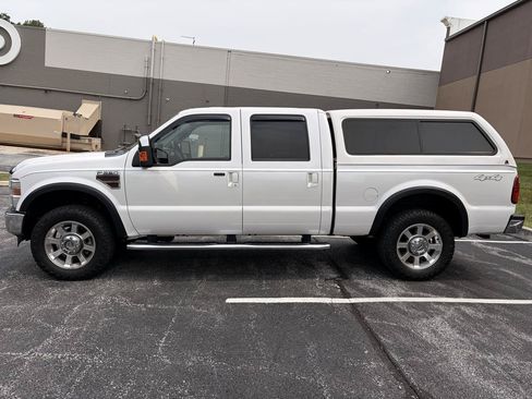 Used 2010 Ford F250 Lariat AWD/4WD image 4