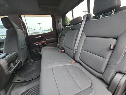 Used 2021 Chevrolet Silverado 1500 LT Trail Boss w/ Convenience Package II AWD/4WD image 28