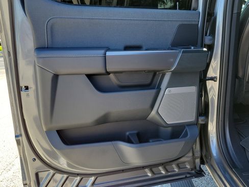 Used 2025 Ford F150 Lariat w/ Equipment Group 501A Mid image 10