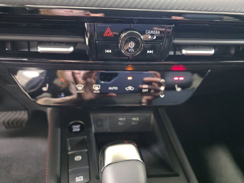 New 2026 Nissan Kicks SR w/ Cold Weather Package AWD/4WD image 24