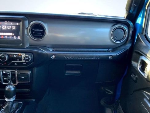 Used 2023 Jeep Wrangler Sport S image 24