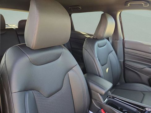 New 2026 Jeep Compass Latitude AWD/4WD image 32