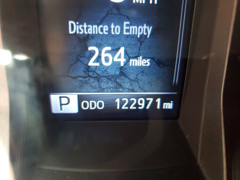 Used 2016 Toyota Tacoma 2WD Double Cab image 22