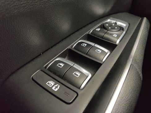 Used 2023 Kia Sorento S w/ Panoramic Sunroof Package FWD image 27