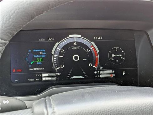 New 2026 Toyota Tundra Limited AWD/4WD image 11
