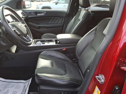 Used 2020 Ford Edge ST w/ Cold Weather Package image 16