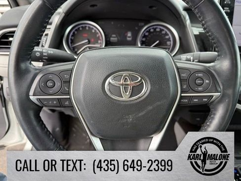 Used 2021 Toyota Camry XLE AWD/4WD image 17