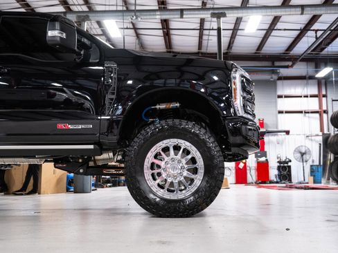 New 2026 Ford F250 Platinum w/ Tremor Off-Road Package image 14