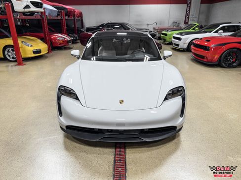 Used 2021 Porsche Taycan image 32