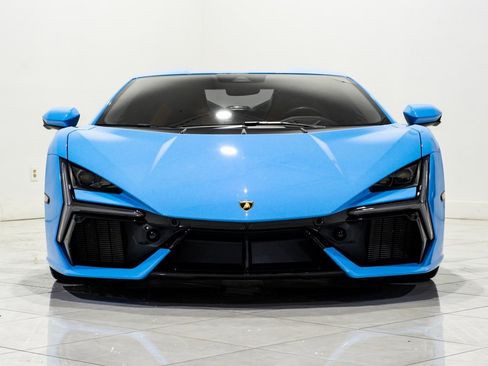 Used 2024 Lamborghini Revuelto image 3