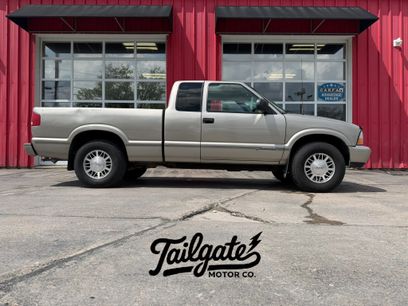 Used 1998 GMC Sonoma SLS w/ Popular Marketing Option Pkg