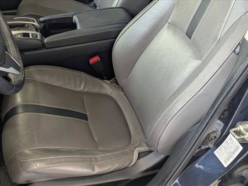 Used 2016 Honda Civic Touring image 12