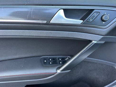 Used 2019 Volkswagen GTI SE w/ SE Experience Package image 11