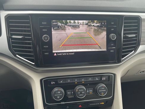 Certified 2023 Volkswagen Atlas SEL AWD/4WD image 26