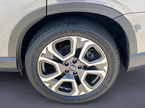 Used 2024 Subaru Ascent Limited AWD/4WD image 3