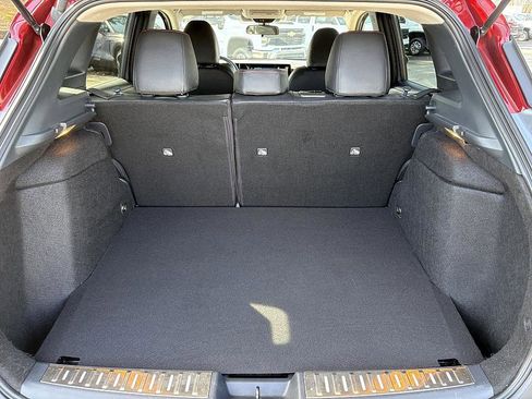 Used 2025 Nissan Kicks SR w/ Illumination Package image 11