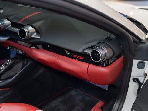 Used 2022 Ferrari 812 GTS RWD image 10