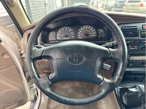 Used 2000 Toyota 4Runner SR5 image 14