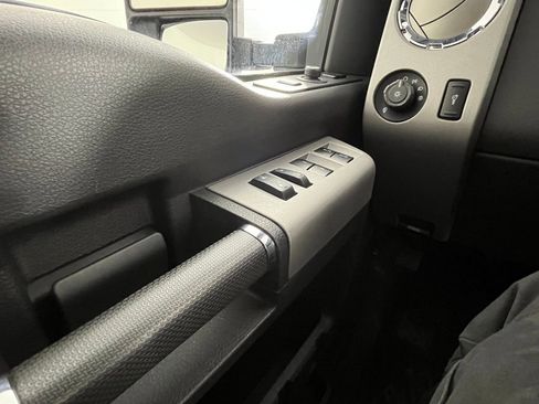 Used 2015 Ford F350 Lariat w/ Lariat Ultimate Package image 25