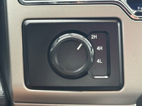 Used 2022 Ford F250 Lariat image 36