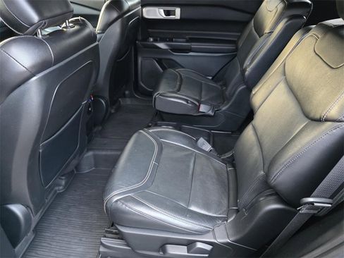 Used 2020 Ford Explorer ST w/ Premium Technology Package image 10