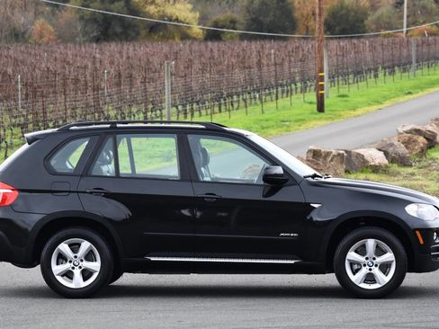 Used 2010 BMW X5 xDrive30i image 7