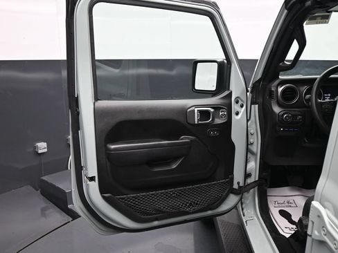 Used 2023 Jeep Wrangler Unlimited w/ Cold Weather Group AWD/4WD image 11