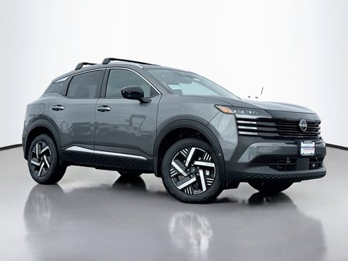 New 2026 Nissan Kicks SV image 1