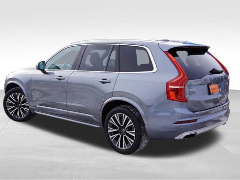 Used 2020 Volvo XC90 T5 Momentum w/ Protection Package Premier image 7