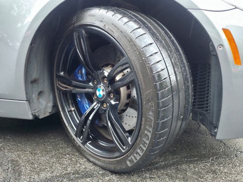 Used 2013 BMW M5 RWD image 16