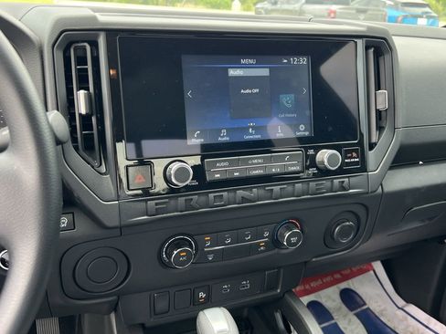 Certified 2025 Nissan Frontier S w/ S Utility Package image 10