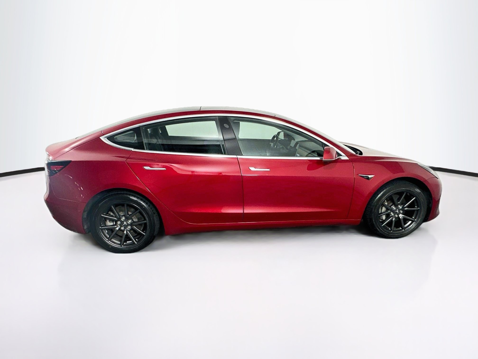 Used 2018 Tesla Model 3 Long Range RWD image 10