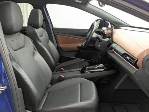 Used 2022 Volkswagen ID.4 Pro S w/ Gradient Package RWD image 22