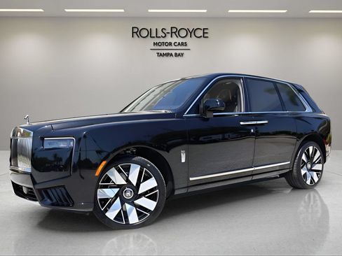 New 2026 Rolls-Royce Cullinan AWD/4WD image 1