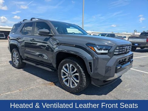 Used 2025 Toyota 4Runner Limited AWD/4WD image 2