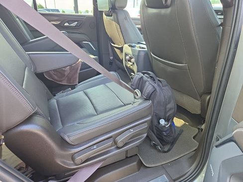 Used 2021 GMC Yukon Denali w/ Denali Premium Package RWD image 11