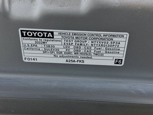 Used 2022 Toyota Camry SE FWD image 19
