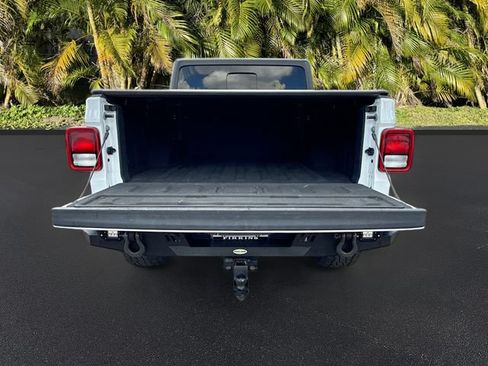 Used 2023 Jeep Gladiator Sport AWD/4WD image 25