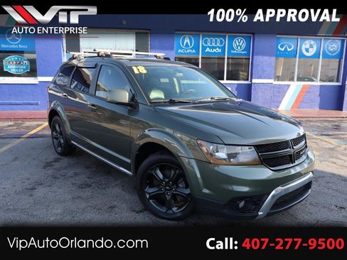 Used 2018 Dodge Journey Crossroad AWD/4WD image 1