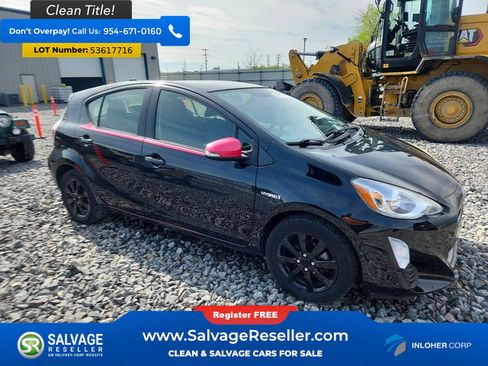 Used 2016 Toyota Prius C Persona Series FWD image 5