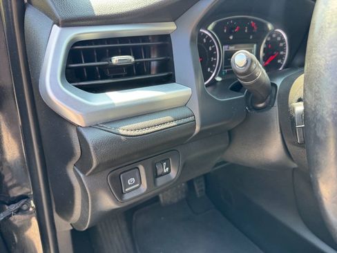 Used 2019 GMC Acadia SLT AWD/4WD image 50
